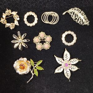 Vintage Sarah Coventry Pins 9 Pcs Retro Brooch Lot Gold Tone Flower Beads VGC